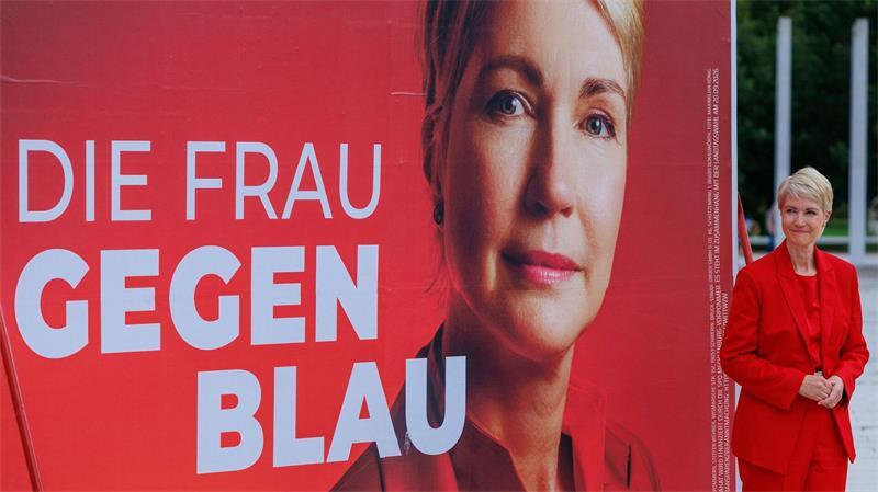Schwesig präsentierte sich im Wahlkampf als Frau gegen Blau. 