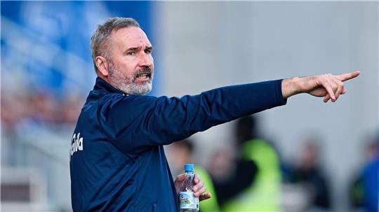 Schwierige Aufgabe: Holstein Kiels Trainer Tim Walter hofft auf Wende in Bochum. (Archivbild)