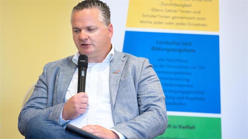 Schlagabtausch der Drochterser Kandidaten: Das sagen Eckhoff und Sieg Sebastian Sieg will die AfD-Wähler repräsentieren.