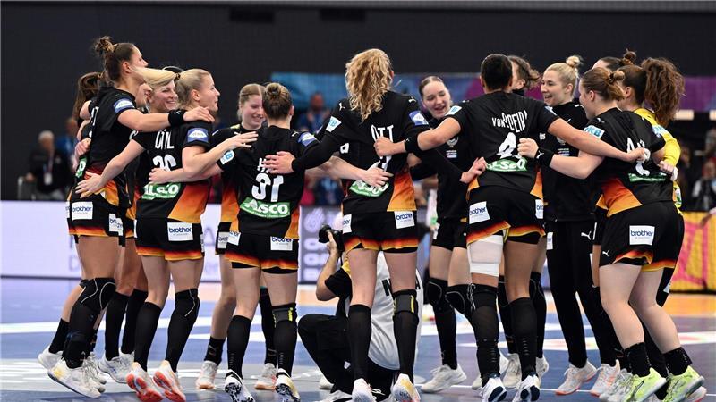 „Big Game“ fürs DHB-Team: „Halbfinale ist vorgezeichnet“ Sechs Spiele, sechs Siege: So gut spielten Deutschlands Handballerinnen selten.