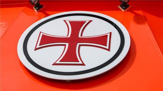 Seenotretter halfen in Großenbrode einem Kitesurfer. (Symbolbild)