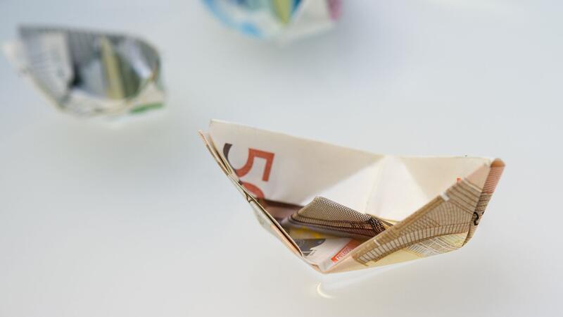 Segeln Sie in eine finanziell abgesicherte Zukunft durch langfristige Investitionen in Aktien.