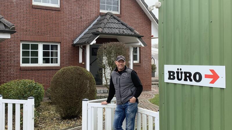 Er hat das Stader Vereinsleben geprägt: Thomas Trabandt sagt Servus Sein Haus und das Firmengelände in Ottenbeck hat er verkauft. Trabandt wird den Schrott- und Altmetallhandel aber weiterbetreiben. Die Firma führt er in fünfter Generation.