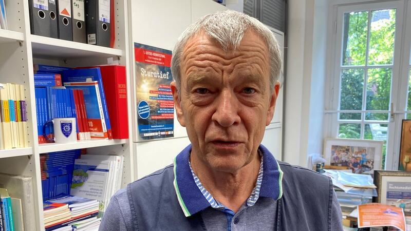 Seine Expertise ist weltweit gefragt. Bei ungezählten Gewalt- und Todesfällen hat Prof. Klaus Püschel zur Aufklärung beigetragen.