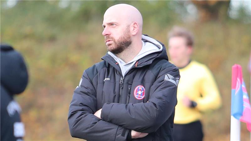 Seine aktive Laufbahn als Spieler musste Arne Hees mit 30 Jahren nach seinem zweiten Kreuzbandriss beenden.