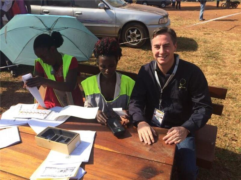 Seine erste EU-Wahlbeobachtungsmission führte David McAllister im Februar 2016 nach Uganda.