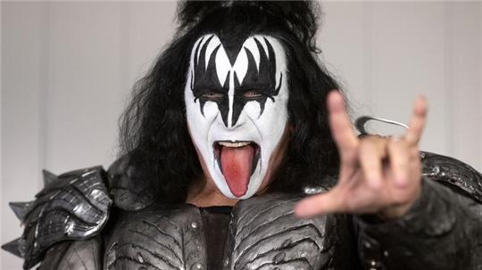 Seine große Zunge ist sein Markenzeichen: Gene Simmons alias „The Demon“