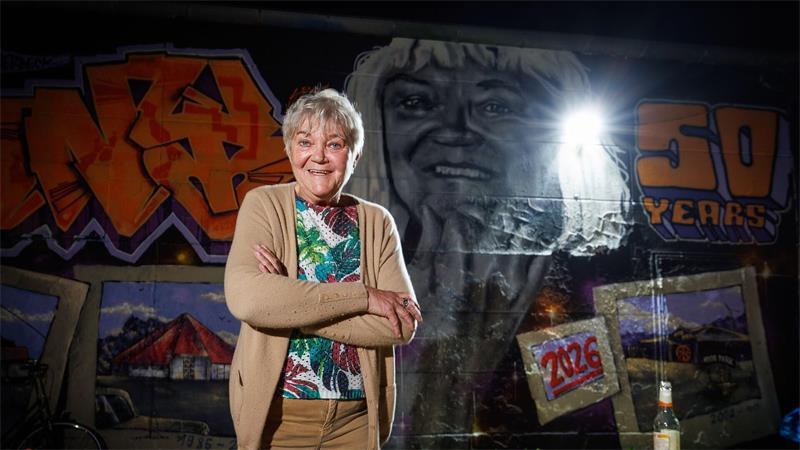 Einst Schauplatz der „Punker-Krawalle“: Hyde Park wird 50 Seit 50 Jahren ist sie Chefin des Clubs: Conny Overbeck.