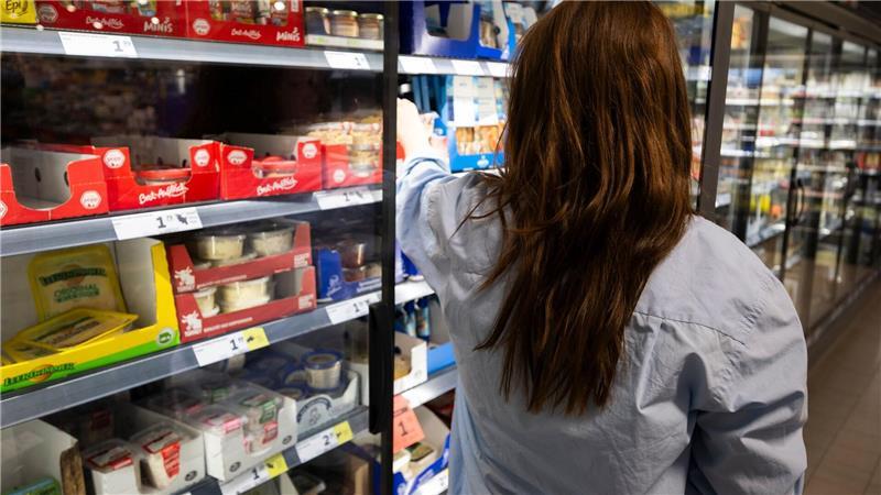 Seit Anfang Februar verzeichnet etwa Rewe eine stark gestiegene Nachfrage nach Skyr, die durch aktuelle Social-Media-Trends verstärkt werde.