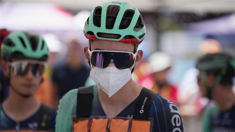 Fast 40 Grad: Van der Poel gewinnt Hitze-Etappe bei Tour Seit Beginn der Tour herrscht extreme Hitze.