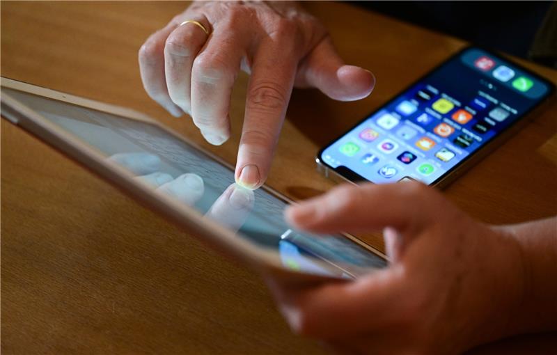 Bundesweites Phänomen: Bürger beschweren sich weniger über Datenschutz Seit Einführung der Datenschutz-Grundverordnung sind die Beschwerden bei Datenschutzbeautragten stetig gestiegen. Foto: Bernd Weißbrod/dpa (Symbolbild)