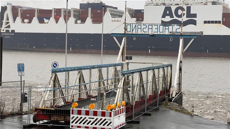 Anleger auf Stadersand ist ein Wrack - Stadt nimmt Kurs auf Neubau Seit Ende 2024 ist der Anleger Stadersand außer Betrieb.