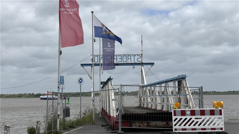 Seit Ende 2024 ist der Anleger Stadersand außer Betrieb. Ein neuer Ponton soll in der Saison 2027 wieder in Betrieb gehen.