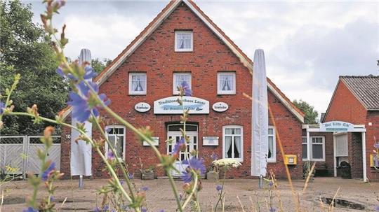 Seit Ende vergangenen Jahres steht das Traditionsgasthaus Zur gemütlichen Ecke hinter dem Deich in Spieka-Neufeld leer.