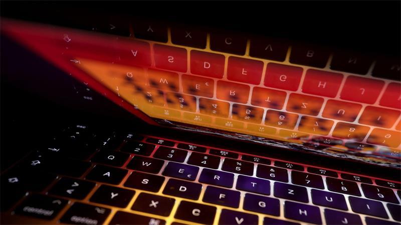 Seit Freitag sind rund 1,44 Millionen Dateien mit einem Umfang von 5,8 Terabyte im Darknet veröffentlicht. (Symbolbild)