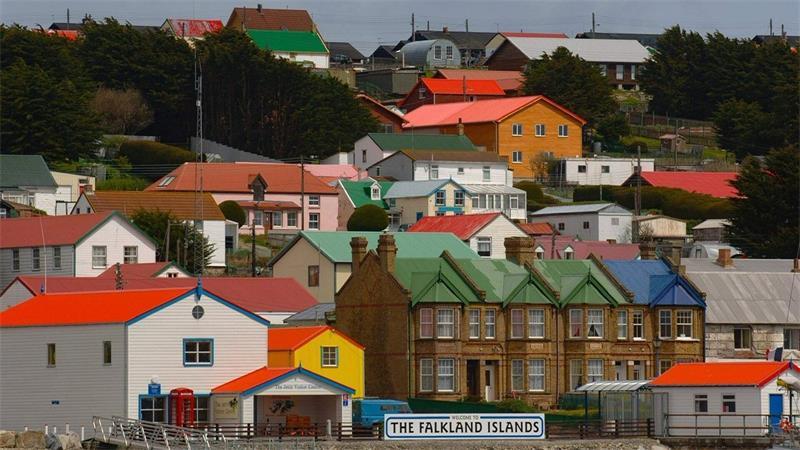 Falklands: Milei setzt London Frist, Erdölprojekt zu beenden Seit Jahrzehnten streiten sich Argentinien und Großbritannien um die Falklandinseln mit ihrem Hauptort Stanley. (Archivbild)
