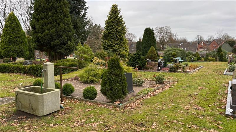 Seit Januar 2025 ist die Samtgemeinde Horneburg für den Bliedersdorfer Friedhof verantwortlich.