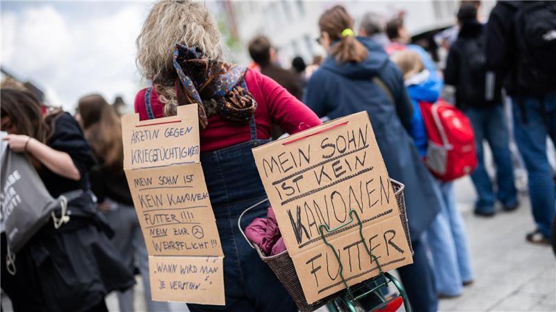 Seit Januar gilt in Deutschland ein neues Wehrdienstgesetz.