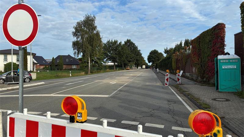 Seit Mittwoch ruhen die Arbeiten auf der B73 in Horneburg.