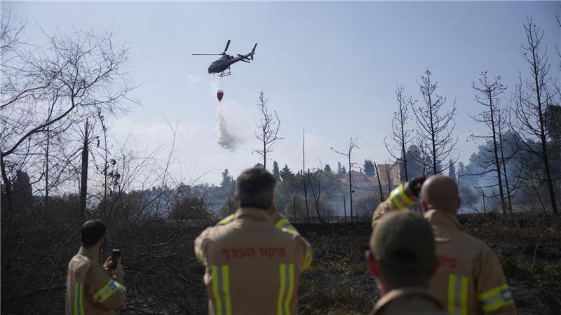 Brände bei Jerusalem laut Feuerwehr unter Kontrolle Seit Mittwoch toben in der Gegend um Jerusalem schwere Waldbrände.