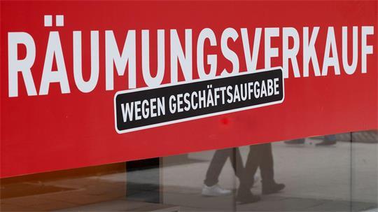 Seit Monaten steigen die Pleitezahlen in Deutschland, eine Trendwende ist nach Einschätzung von Experten nicht in Sicht. (Symbolbild)