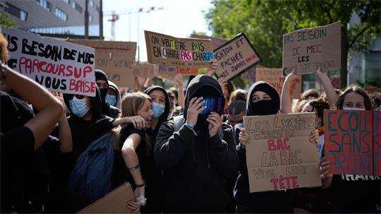 Seit Wochen demonstrieren die Schülerinnen und Schüler (Archivbild). 
