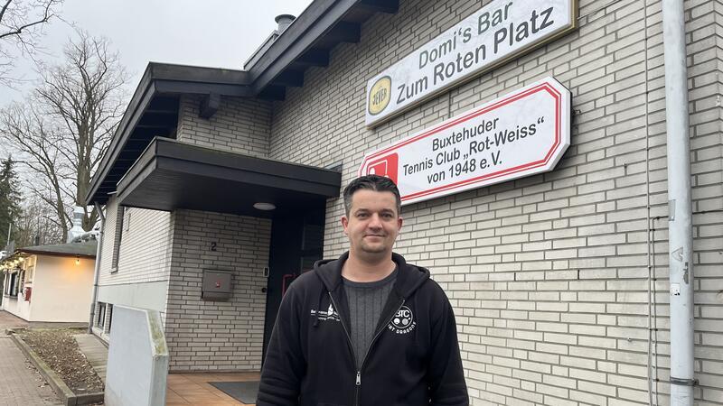 Wider das Kneipensterben: Neues Lokal in Buxtehude Seit dem 2. Februar 2024 betreibt Dominik Geitner „Domi's Bar“ im BTC-Vereinsheim.