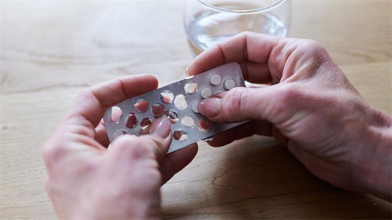 Abnehmspritze: Wird in Deutschland bald weniger gegessen? Seit diesem Herbst sind Abnehmmedikamente nun auch als Tablette in deutschen Apotheken verfügbar. (Archivbild)