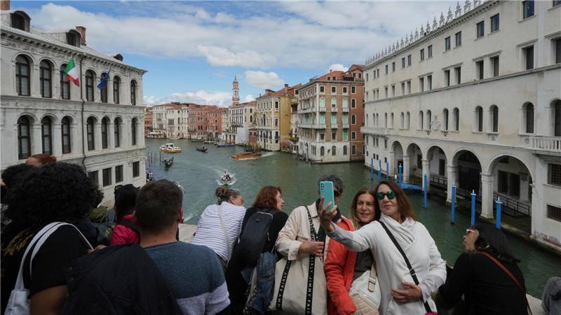 Seit diesem Karfreitag werden für Tagestouristen bis zu zehn Euro fällig.