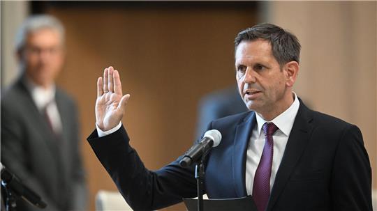 Seit einem Jahr im Amt: Niedersachsens Ministerpräsident Olaf Lies. (Archivbild)