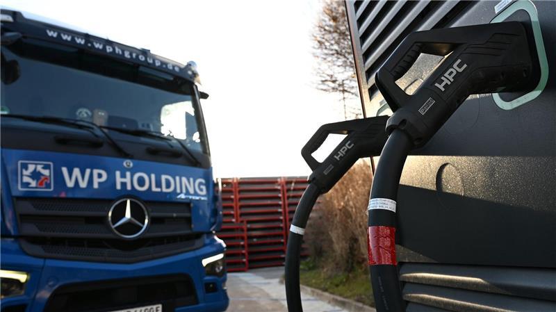 Seit einigen Jahren gehören bei der WP Spedition in Zwickau auch Elektro-Lkw zum Fuhrpark. 