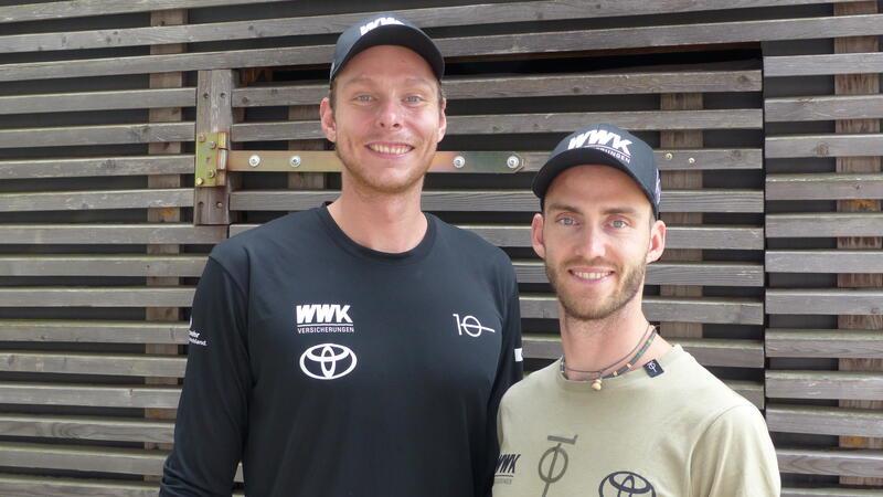 Seit sieben Jahren trainieren Clemens Wickler (rechts) und Niels Ehlers im Beach Center Hamburg, das auch Olympiastützpunkt für die Beachvolleyballer ist.