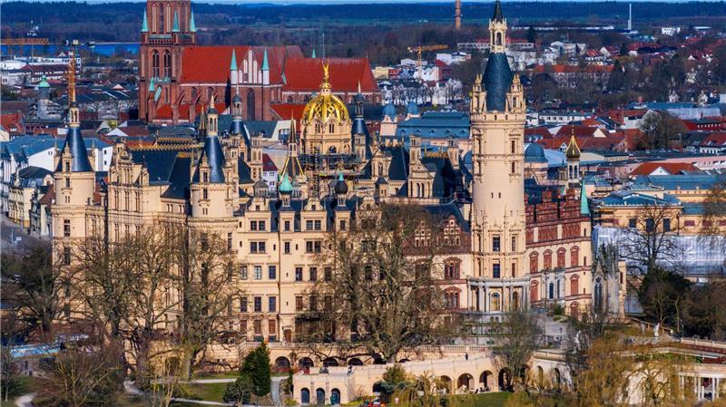 Zahlreiche Veranstaltungen im Norden zum Welterbetag Seit vergangenem Jahr gehört das Residenzensemble in Schwerin zum Weltkulturerbe der Unesco. (Archivbild)