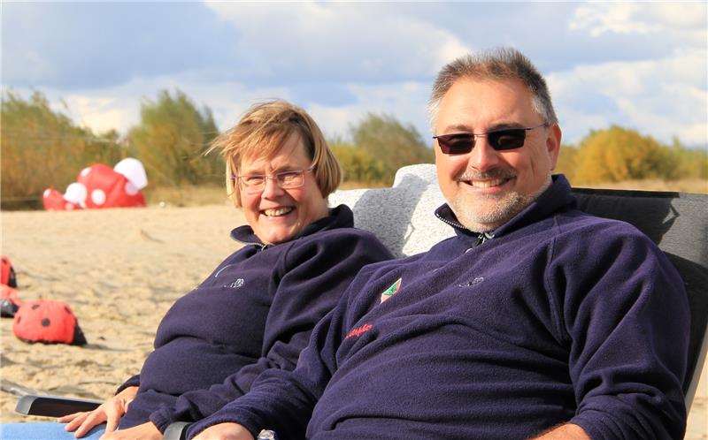 Seit zehn Jahren Hobby-Drachenbauer: Yvonne und Christopher Grundmann aus Buxtehude.