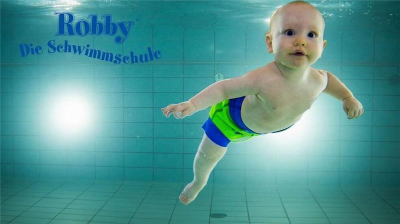 Selbst für die Jüngsten wie Lotta gibt es Baby-Schwimmkurse