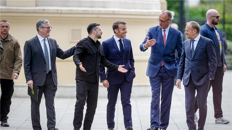 Selenskyj kündigte weitere Gespräche mit Unterstützerstaaten der sogenannten Koalition der Willigen an. (Archivbild)