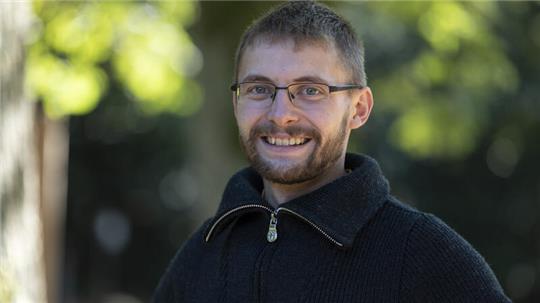 Seminarleiter Jonas Maiwald aus Oldendorf ist Chef der Gartenbaumschule Maiwald.