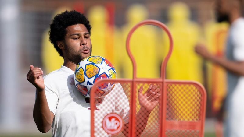 Tuchel wechselt sechsmal: Bayern starten mit Gnabry Serge Gnabry steht in der Startelf des FC Bayern.