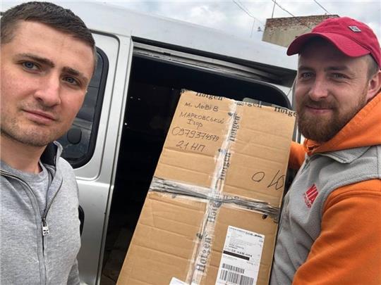 Sergej Popovich und Bernd Pensing wollen weitere medizinische Güter in die Ukraine bringen.