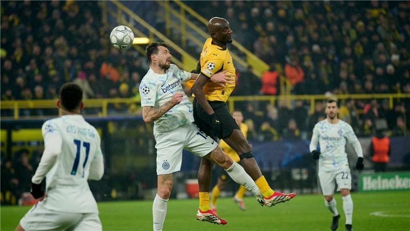 Serhou Guirassy (r) steckt im Formtief.