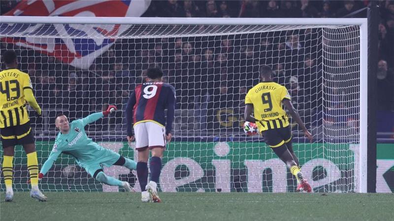 BVB verliert auch in Bologna: Kein Bekenntnis zu Coach Sahin Serhou Guirassy trifft per Elfmeter zum 1:0 für den BVB.