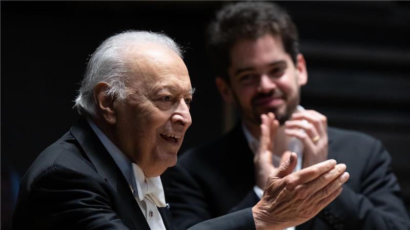 „Schande“: Absage an israelischen Dirigenten Shani wühlt auf Shani wurde in Israel Nachfolger von Zubin Mehta. (Archivbild)