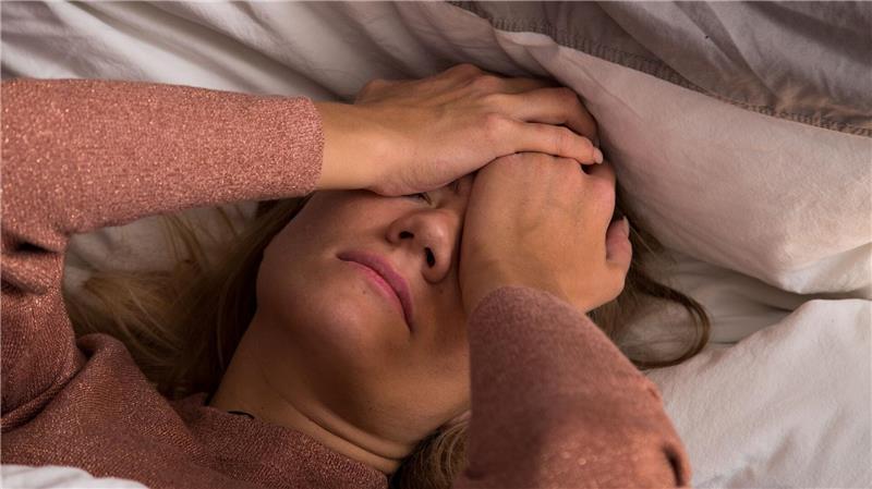 Sich der Zeitumstellung anzupassen, klappt oft nicht von heute auf morgen.