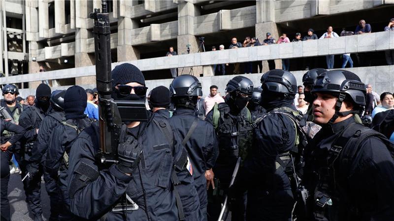 Venezuela nach Maduros Fall vor ungewisser Zukunft Sicherheitskräfte und bewaffnete Gruppen sind ein wichtiger Machtfaktor in Venezuela.