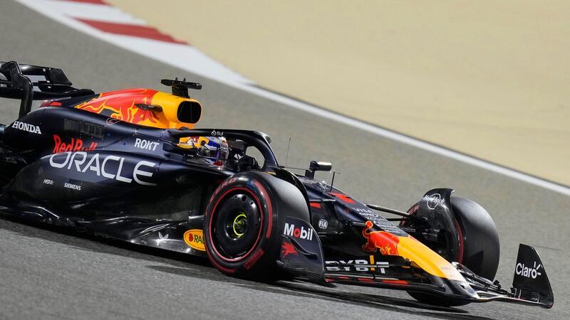 Sicherte sich für den Saisonauftakt in Bahrain die Pole Position: Max Verstappen.