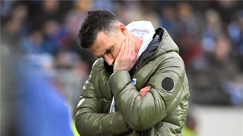 Sichtlich frustriert: Karlsruhes Cheftrainer Christian Eichner.