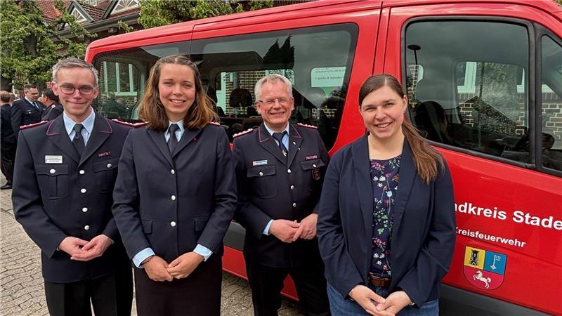 Sie bilden die neue Gruppe für Psychosoziale Notfallversorgung für Einsatzkräfte der Kreisfeuerwehr Stade (von links): Jan Lohrengel, Vanessa von Bremen, Andreas Hellmich und Britta Diercks.