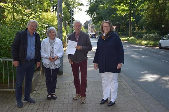 Sie engagieren sich in der Arbeitsgemeinschaft Baugebiet Bahnstraße (von links): Bernd Lützow, Ute Klöß, Jörg Köpp und Jutta Böttcher. Foto: Sulzyc