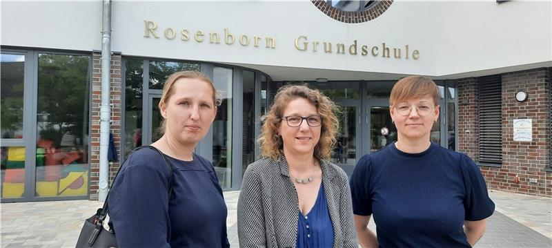 Sie haben viel Post bekommen, zufrieden sind sie mit den Inhalten der Briefe niedersächsischer Spitzenpolitiker nicht: Stefanie Röse, Kristin Dammann und Claudia Bull (von links) versuchen, als Schulelternrat weiter ihre Belange und Sorgen 