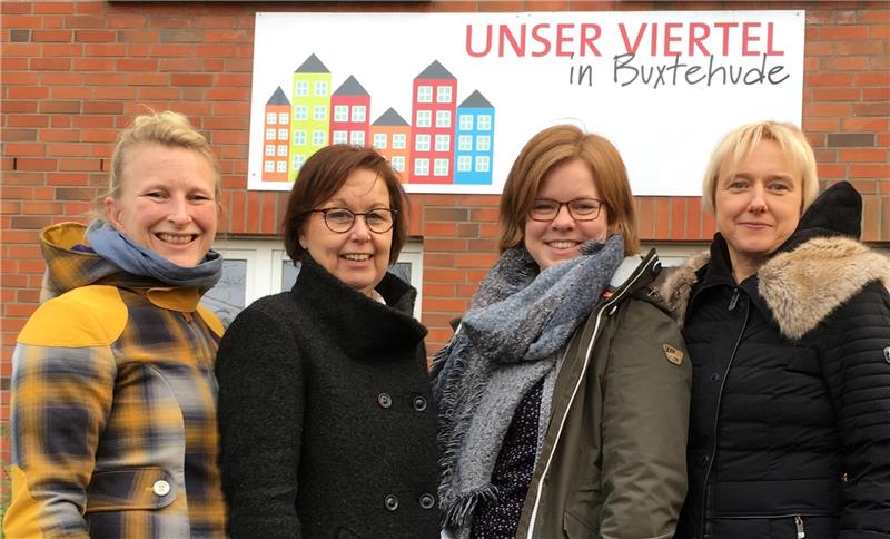 Sie helfen Eltern in Buxtehude: Kristin Scholz, Karin Barnowsky, Frauke Schulte und Andrea Lange-Reichardt (Foto von links). Foto: Wisser
